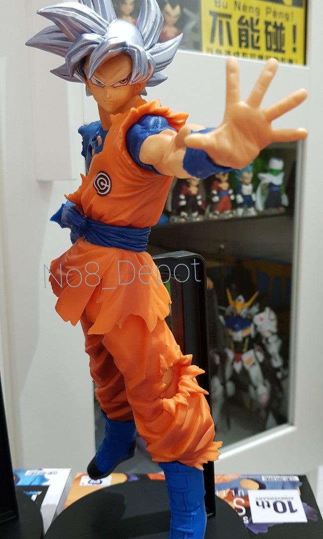 Bandai Banpresto Super Dragon Ball Heroes 10th Anniversary Figure Son Goku Ultra Instinct SDBH